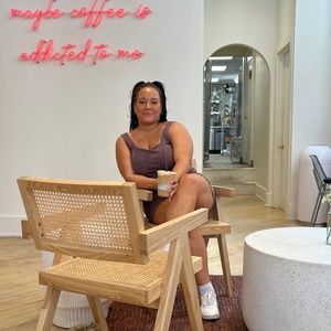 Meet your Posher, Briana